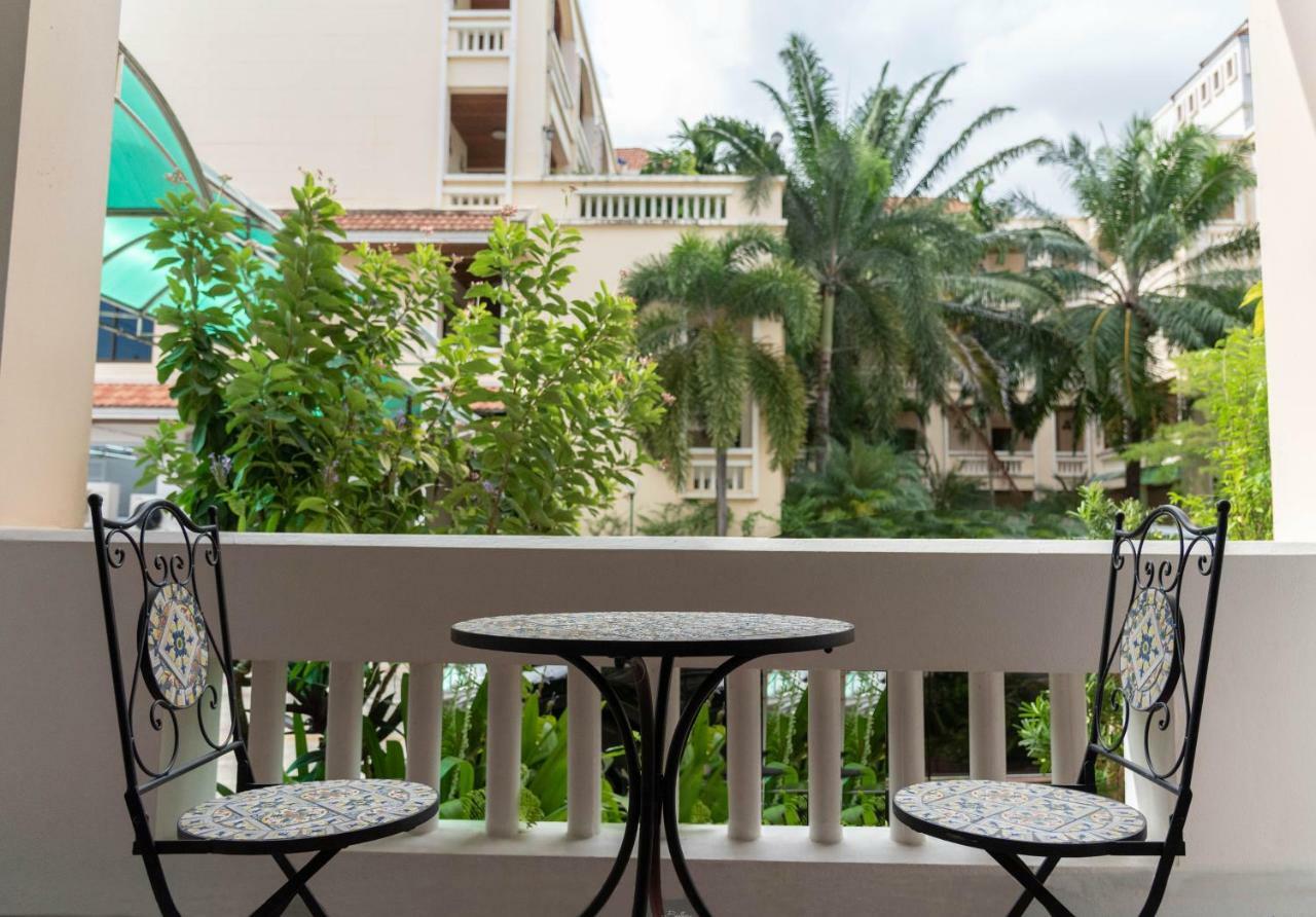 Park 38 Hotel - Sha Plus Phuket Exterior photo